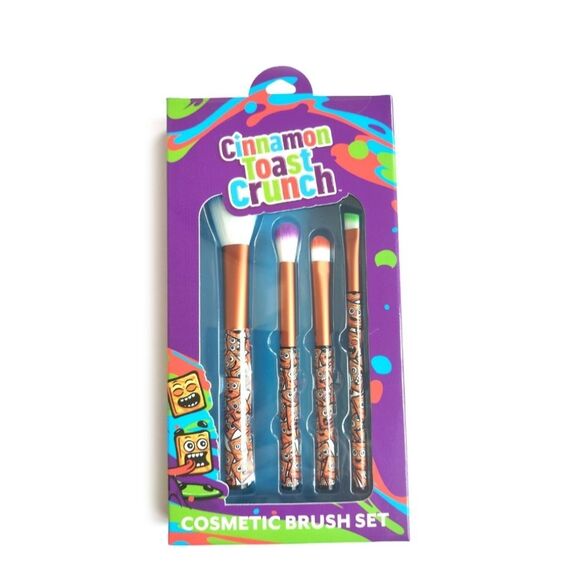 Taste Beauty Cinnamon Toast Crunch Cosmetic Brush Set - Picture 2 of 4